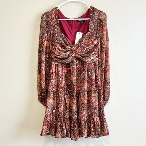 NWT Boutique Aakaa Long Sleeve Twist Front Floral Dress